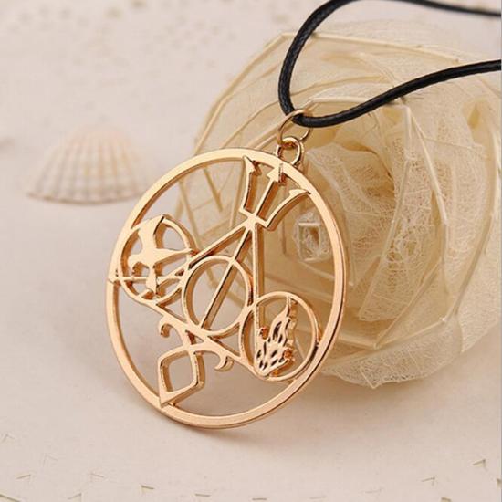 City of bones of the classic movie The Hunger Games Harry Potter Observing sided perspective necklace