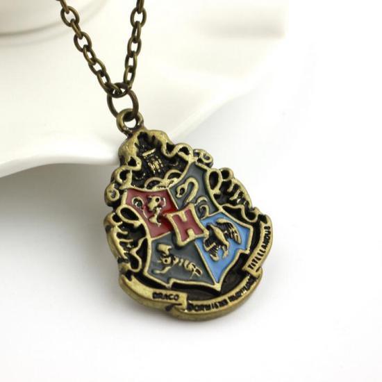 Harry Potter Hogwarts Crest Magic School Necklace/