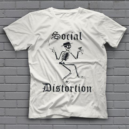 Social Distortion T shirt, Music Band Tshirt  02/